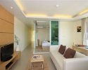 Deluxe Room Pool Access